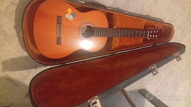 Chitarra classica yamaha