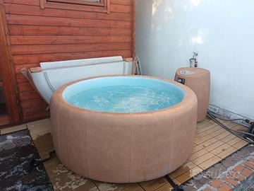 Piscina idromassaggio softub