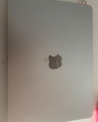 MacBook air M2 2022