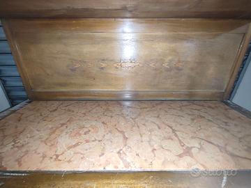 Mobile antico da restaurare