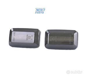 FRECCIE LATERALI VOLKSWAGEN VW AUDI A LED NERO FUM