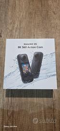 Insta360 X5 Moto Pack completo (come nuova) + acce