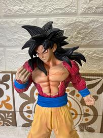 Action figure Goku SSj4 30cm