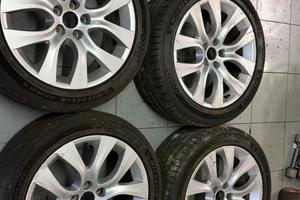 Cerchi in lega e gomme michelin