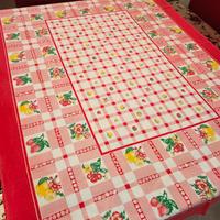 Tovaglia cotone rossa e bianca con frutta