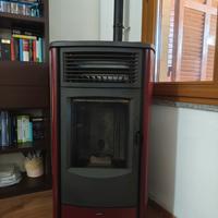 Stufa a Pellet Marca Superior Modello "Sabrina"