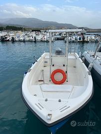 Barca Zirka 5,5 e motore Honda 40/60