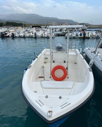 Barca Zirka 5,5 e motore Honda 40/60