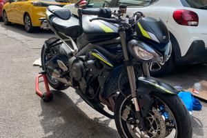 Triumph street triple 765 RS