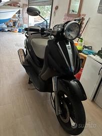 Beverly 500 Cruiser