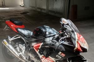 Suzuki gsx 750 k8