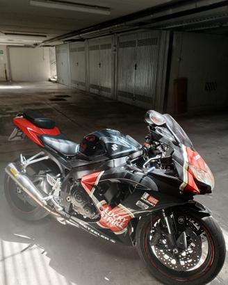 Suzuki gsx 750 k8