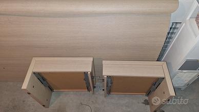  Letto matrimoniale moderno in legno chiaro