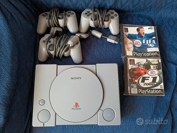 PlayStation 1 perfettamente funzionante 