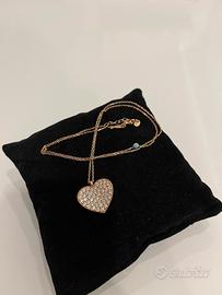 Collana e ciondolo con cuore zirconato