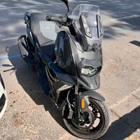 Scooter bmw c400x