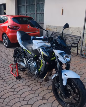 Kawasaki Z650 35kw+scarico mivv completo 