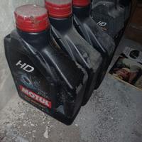 Olio motore HD Motul 5 confezioni da 2 litri