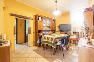 3 LOCALI A PALOMBARA SABINA