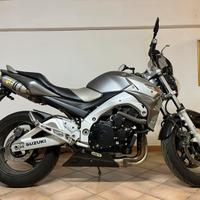 Suzuki GSR 600