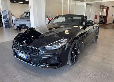 BMW z4 20 i Msport sDrive Steptronic total black