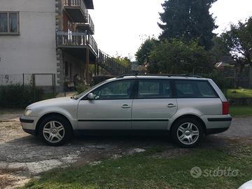 VOLKSWAGEN Passat 1.9 TDI 4 Motion