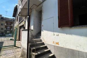 BORGO SAN DALMAZZO CENTRO INTERA PALAZZINA CON 3 U