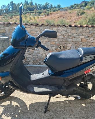 Aprilia SR