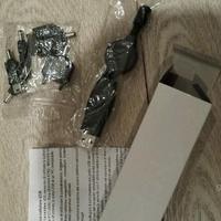 Carica batteria cellulare con connettori mini usb