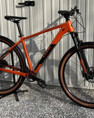 Mtb CUBE ACID 29" Rockshox, SRAM Eagle 12v