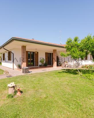 CHIRIGNAGO Villa con scoperto di 1000 MQ S520