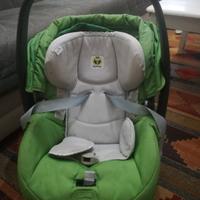 Ovetto Peg Perego con base auto 0-3 anni