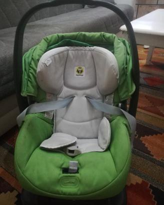 Ovetto Peg Perego con base auto 0-3 anni