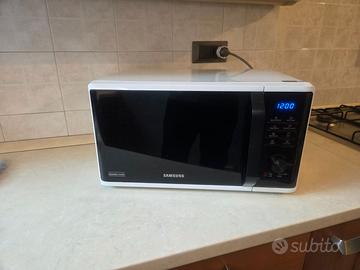 Microonde Samsung MG23K3515