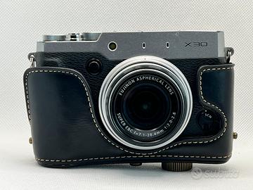 Fujifilm X30 Silver X-Trans II – Kit Accessori
