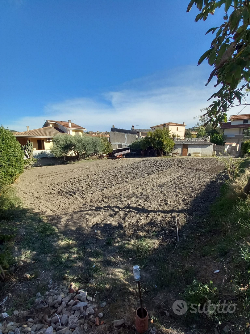 Mandas Centro: Terreno 550mq per Villa o Imprese - Vista 4