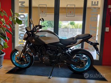Yamaha mt 07 clutch level 2025 passaggio incluso