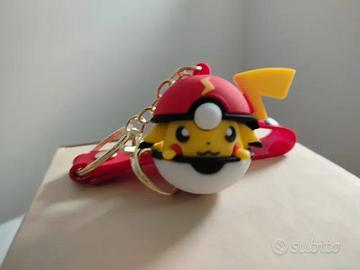 Portachiavi Pikachu nella Pokéball  Ciondolo zaino