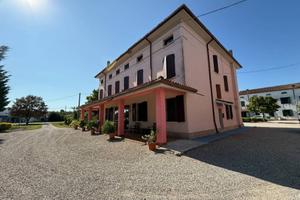 Villetta a schiera di 246 m² con 5 locali e box au