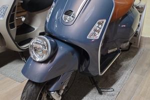 Vespa Piaggio Gtv 250.   3000 km