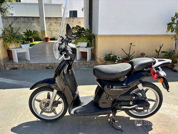 Scooter scarabeo