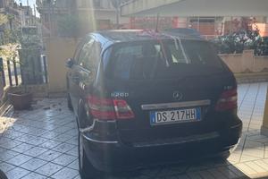 Auto per pezzi ricambi