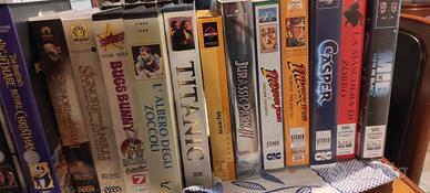 Lotto 21 VHS originali – film vari