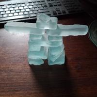 Inuksuk in vetro dal Canada