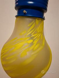 Lampadario a lampadina blu/giallo
