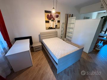 Camera da letto, Armadio, scrivania