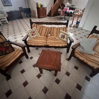 Set divano e due poltrone in legno