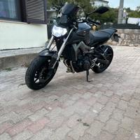 Yamaha MT09 - Matt Grey ABS