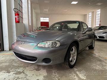 Mazda MX-5 1.6i 16V con HARD-TOP!!!