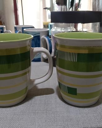 set 2 tazze verdi e bianche 
